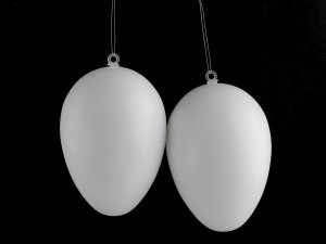 Plastové vejce 6,3x8,8 cm se závěsem