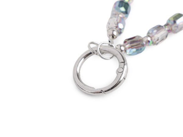 Přívěsek na mobil ze skleněných korálků