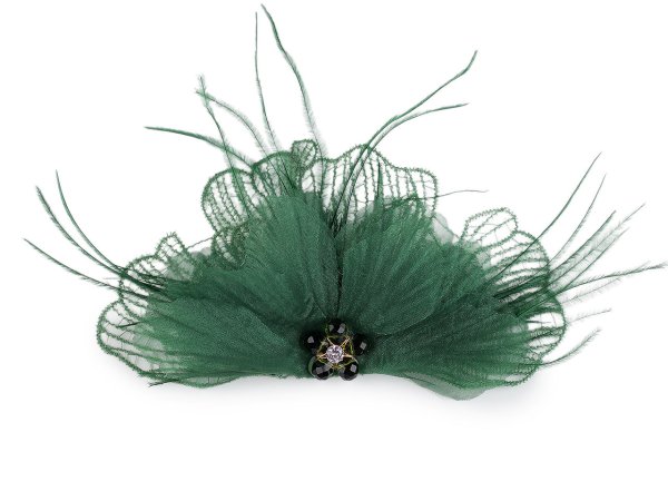 Brož se skleněnými broušenými korálky a peřím