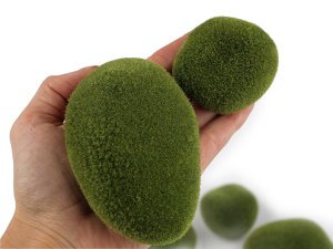 Dekorační mechové kameny 8 ks mix velikostí