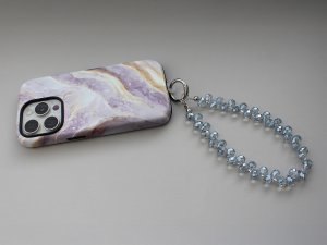 Přívěsek na mobil ze skleněných korálků