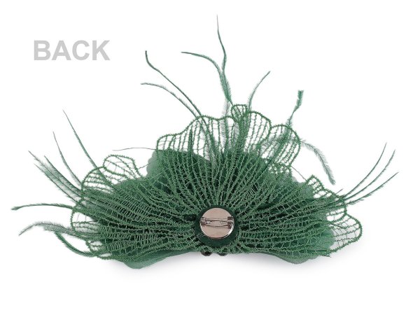 Brož se skleněnými broušenými korálky a peřím