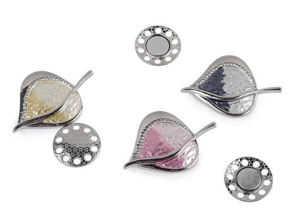 Magnetická brož s broušenými kamínky list