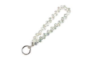 Přívěsek na mobil ze skleněných korálků