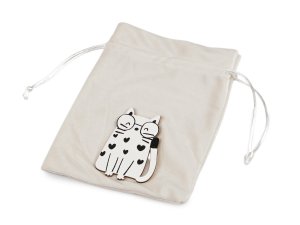 Dárkový pytlík s dřevěnou kočkou 14,5x19,5 cm sametový