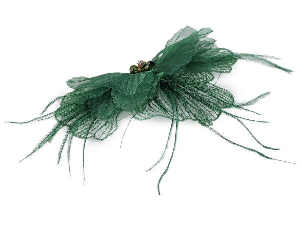 Brož se skleněnými broušenými korálky a peřím