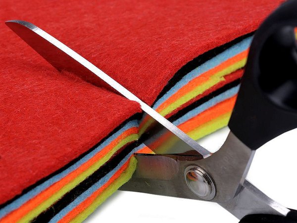 Krejčovské nůžky PIN délka 21; 24 cm a cvakačky v krabičce