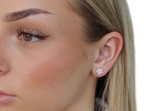 Náušnice z nerezové oceli s broušenými kamínky květ