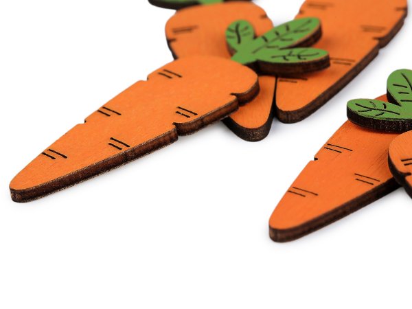 Dřevěná mrkev k aranžování