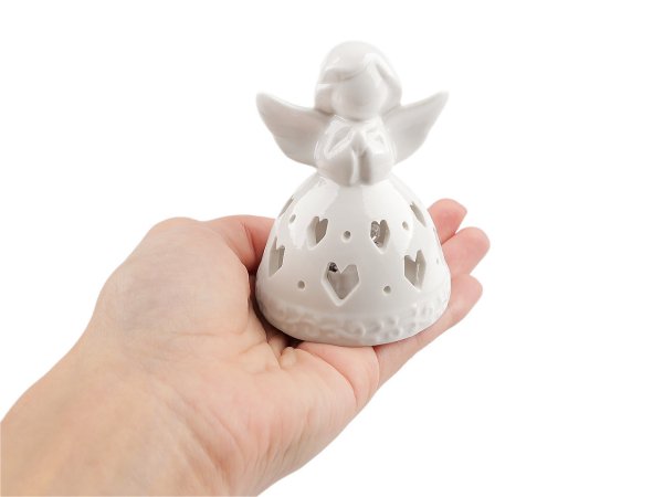 Porcelánový anděl svítící