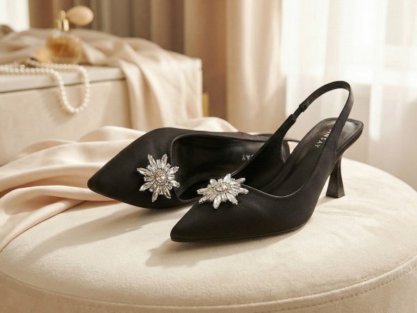 Klip / brož / ozdoba na boty s broušenými kamínky