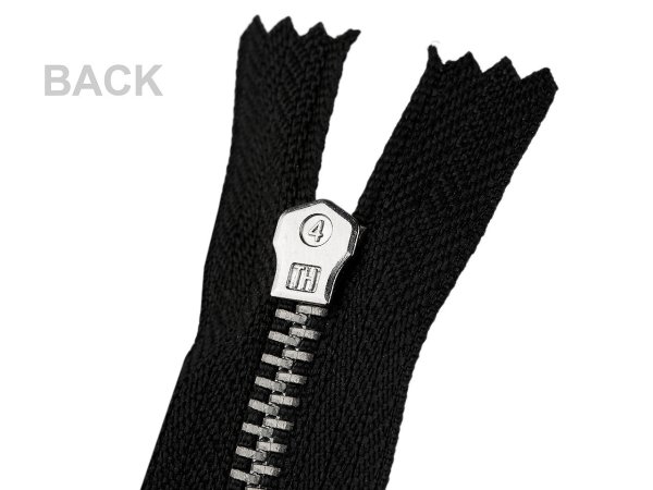Kovový zip No 4 délka 18 cm kalhotový se stříbrnými zoubky