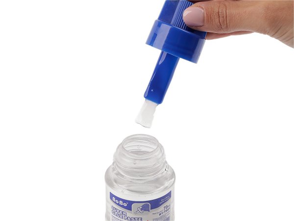 Tekuté lepidlo na papír se štětečkem 70 ml