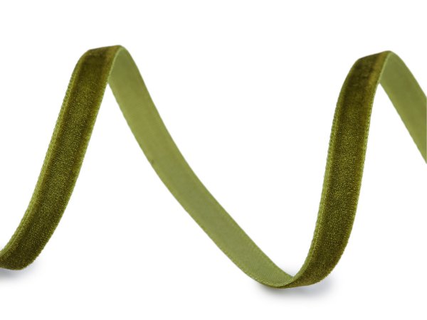Sametová stuha šíře 7 mm