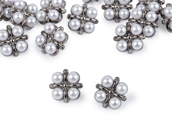 Knoflík zdobený perlami velikost 24", 28", 34"