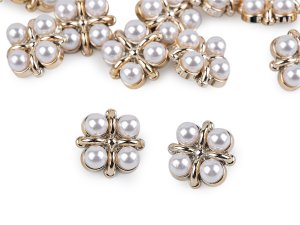 Knoflík zdobený perlami velikost 24", 28", 34"