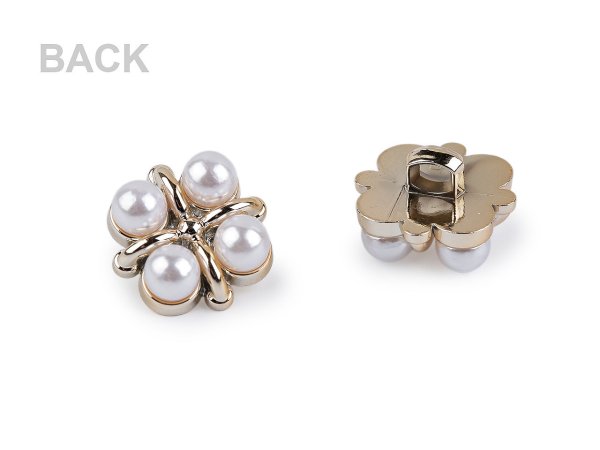 Knoflík zdobený perlami velikost 24", 28", 34"