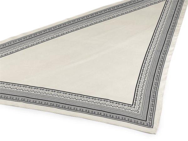 Saténový šátek trojúhelníkový 65x135 cm