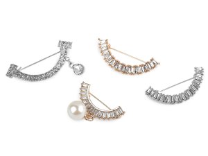 Brož s broušenými kamínky do výstřihu