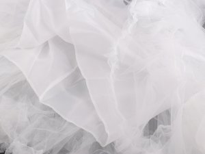 Spodnička s volánkem pod šaty / sukně