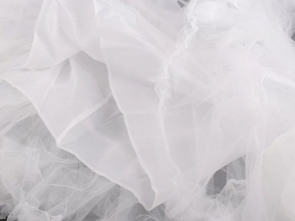 Spodnička s volánkem pod šaty / sukně