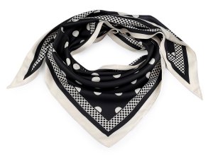 Saténový šátek trojúhelníkový puntík 65x135 cm