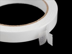 Oboustranná lepicí páska na textil šíře 15 mm