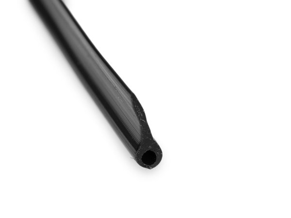 Výpustek plastový plochý šíře 10 mm na tašky a kabelky