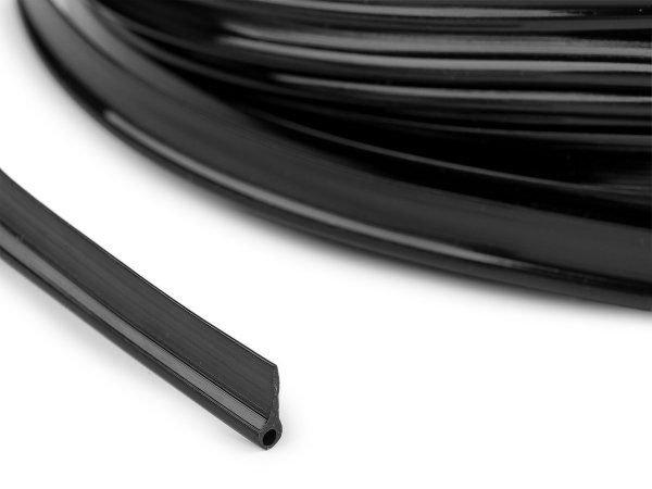 Výpustek plastový plochý šíře 10 mm na tašky a kabelky