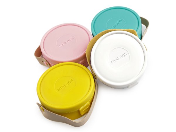 Malá šperkovnice plastová, cestovní 4x9,5 cm