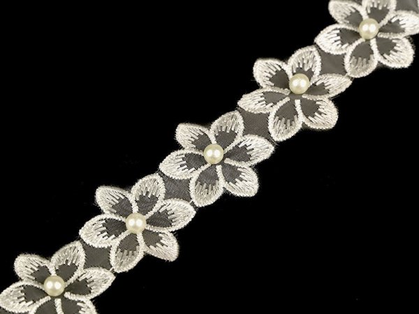Prýmek květ s perlou na monofilu šíře 35 mm