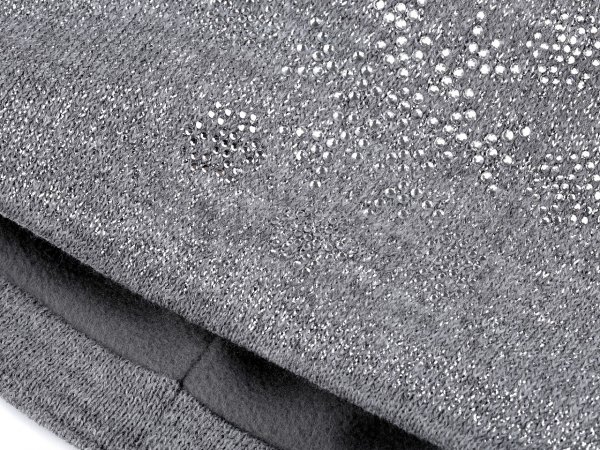 Dámská zimní čepice s bambulí a lurexem, kamínková vločka