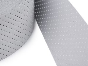 Perforovaná reflexní páska elastická šíře 50 mm našívací