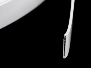 Kostice kovová plochá v metráži šíře 6; 8; 12 mm