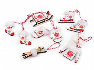 Vánoční dekorace - sáňky, lyže, brusle, rukavice, čepice, bunda, ponožky