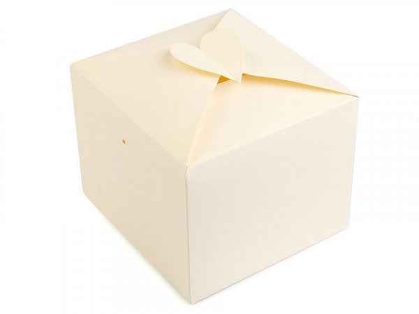 Papírová krabička se srdcem
