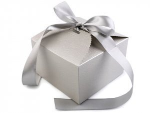 Papírová dárková krabička svatební se stuhou