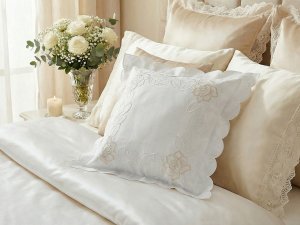 Povlak na polštář vyšívaný 45x45 cm