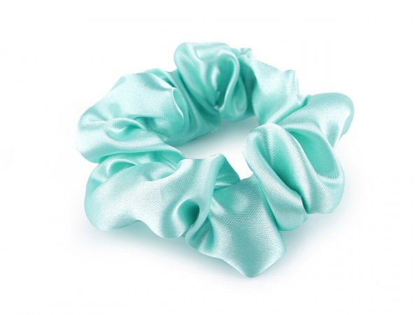 Saténová scrunchie gumička do vlasů