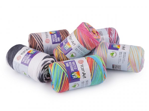 Pletací příze Twisted Macrame 250 g rozčesávací