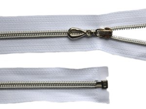 Spirálový zip se stříbrnými zoubky šíře 5 mm délka 80 cm