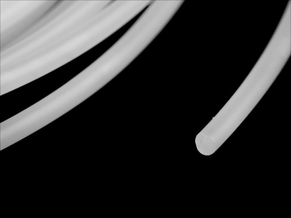 Výztuž Ø2 mm plastová