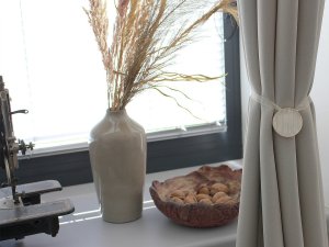 Magnetická spona na závěsy