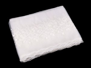 Vyšívaná krajka na monofilu šíře 23 cm