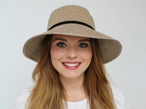 Dámský letní klobouk / slamák se sametovou mašlí a perlami