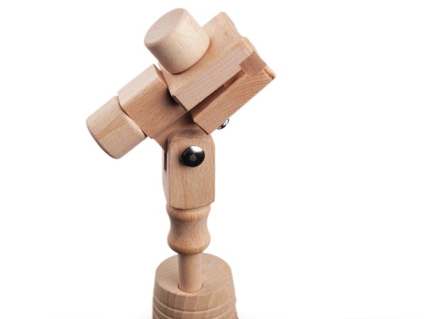 Stolní stojan pro upevnění kruhu na vyšívání