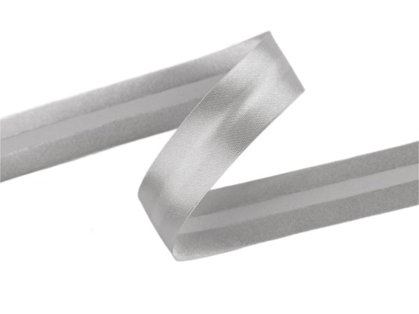 Šikmý proužek saténový šíře 20 mm zažehlený