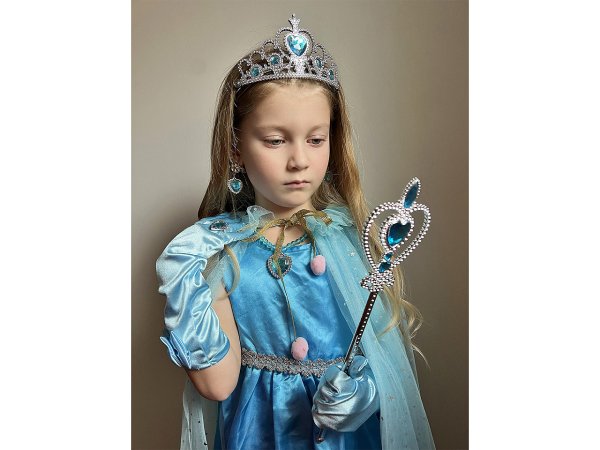 Karnevalový kostým - princezna, s tylovým pláštěm