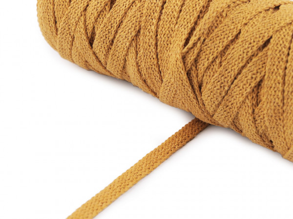 Bavlněná šňůra plochá tkaná / macrame šíře 8-10 mm