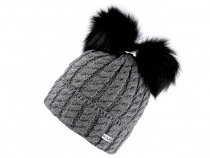 Dětská zimní čepice s bambulemi